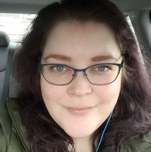 Meet your Posher, Alisha